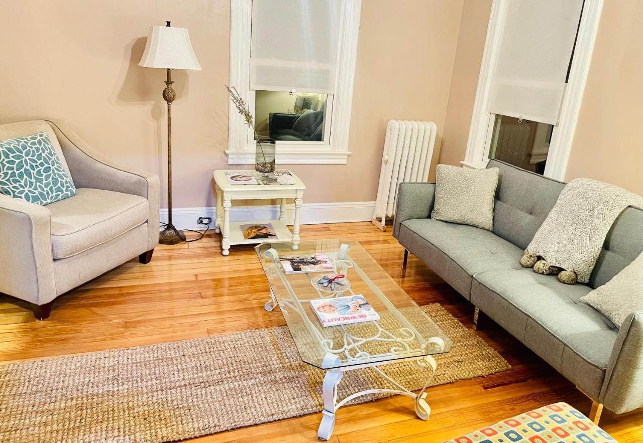 Delightful 2Br Apartment With Balcony - 15 Min From Mohegan Sun- Foxwoods Casinos & Mystic New London Dış mekan fotoğraf