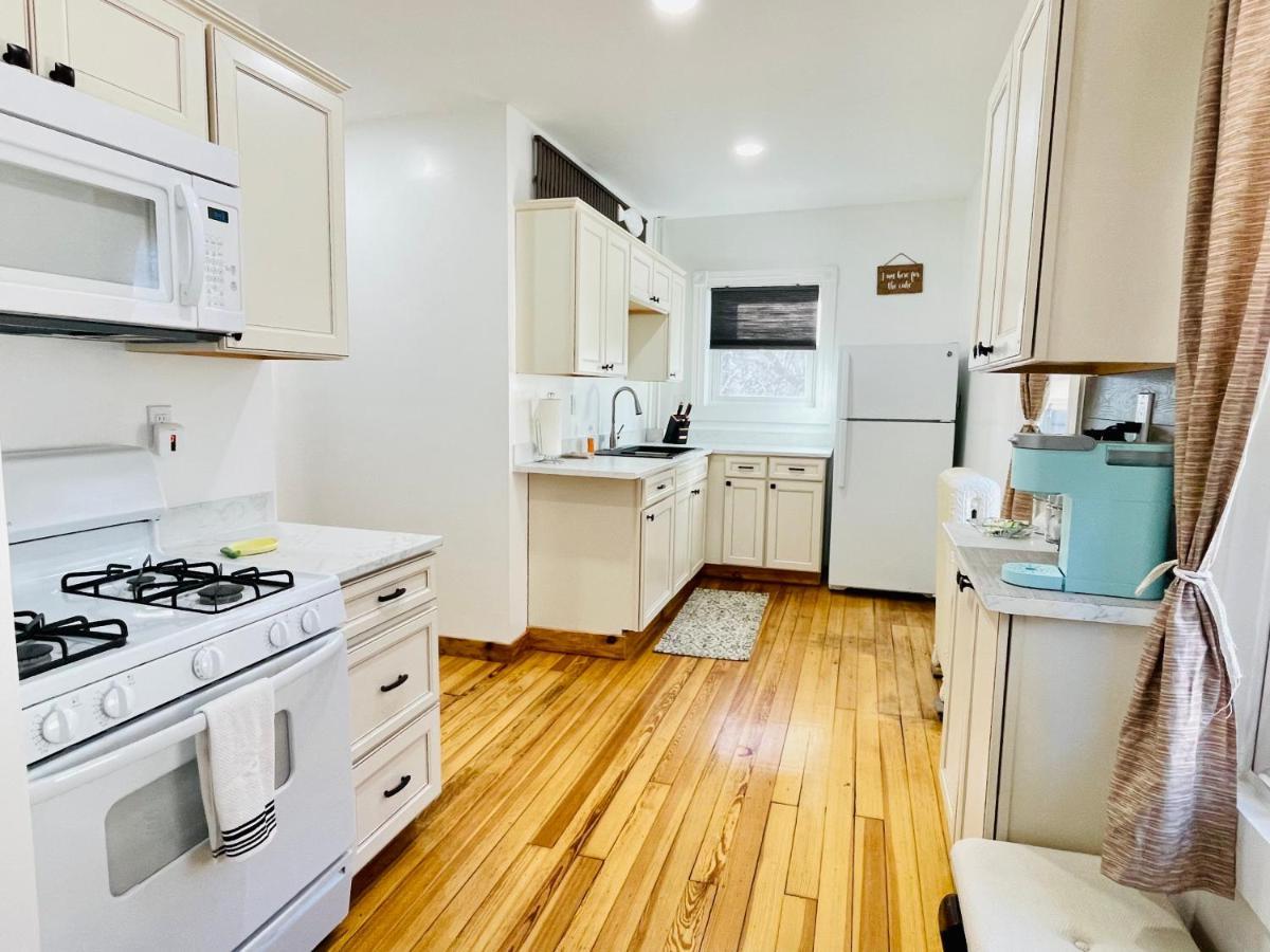 Delightful 2Br Apartment With Balcony - 15 Min From Mohegan Sun- Foxwoods Casinos & Mystic New London Dış mekan fotoğraf