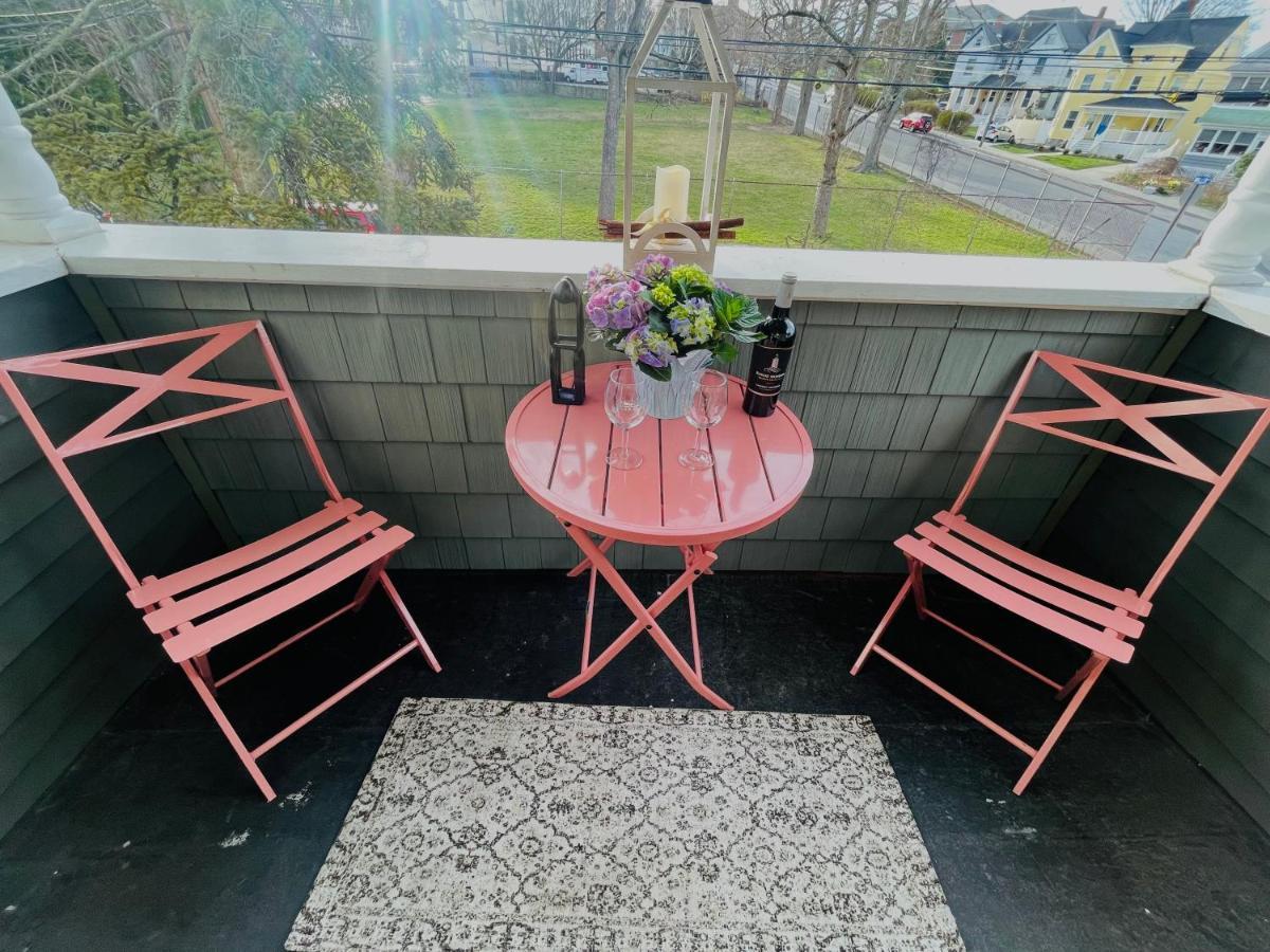 Delightful 2Br Apartment With Balcony - 15 Min From Mohegan Sun- Foxwoods Casinos & Mystic New London Dış mekan fotoğraf