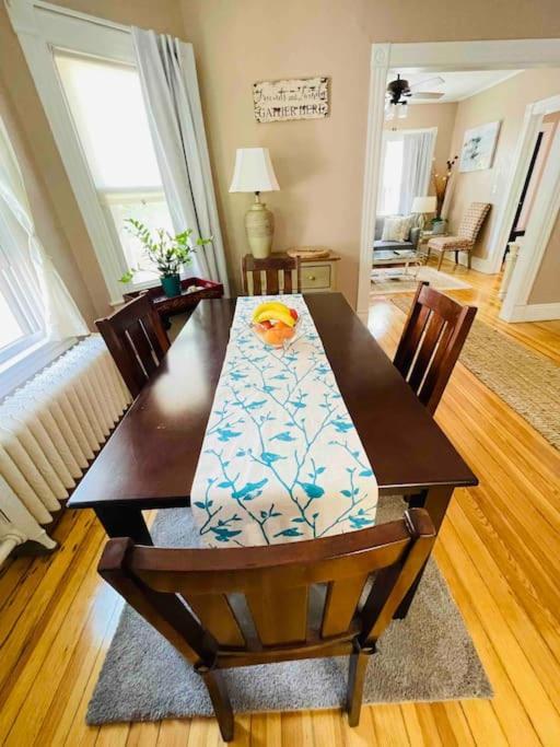 Delightful 2Br Apartment With Balcony - 15 Min From Mohegan Sun- Foxwoods Casinos & Mystic New London Dış mekan fotoğraf